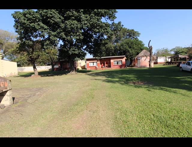 8,042M² HOTEL FOR SALE IN THORNVILLE